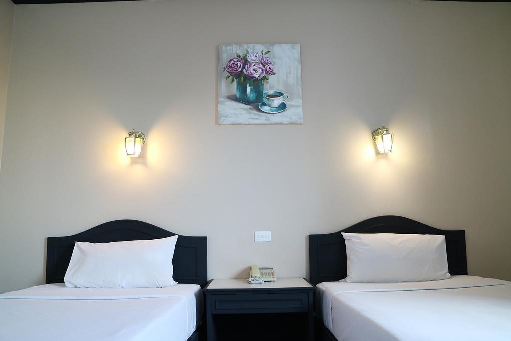Ava Hotel Пхитсанулок Экстерьер фото