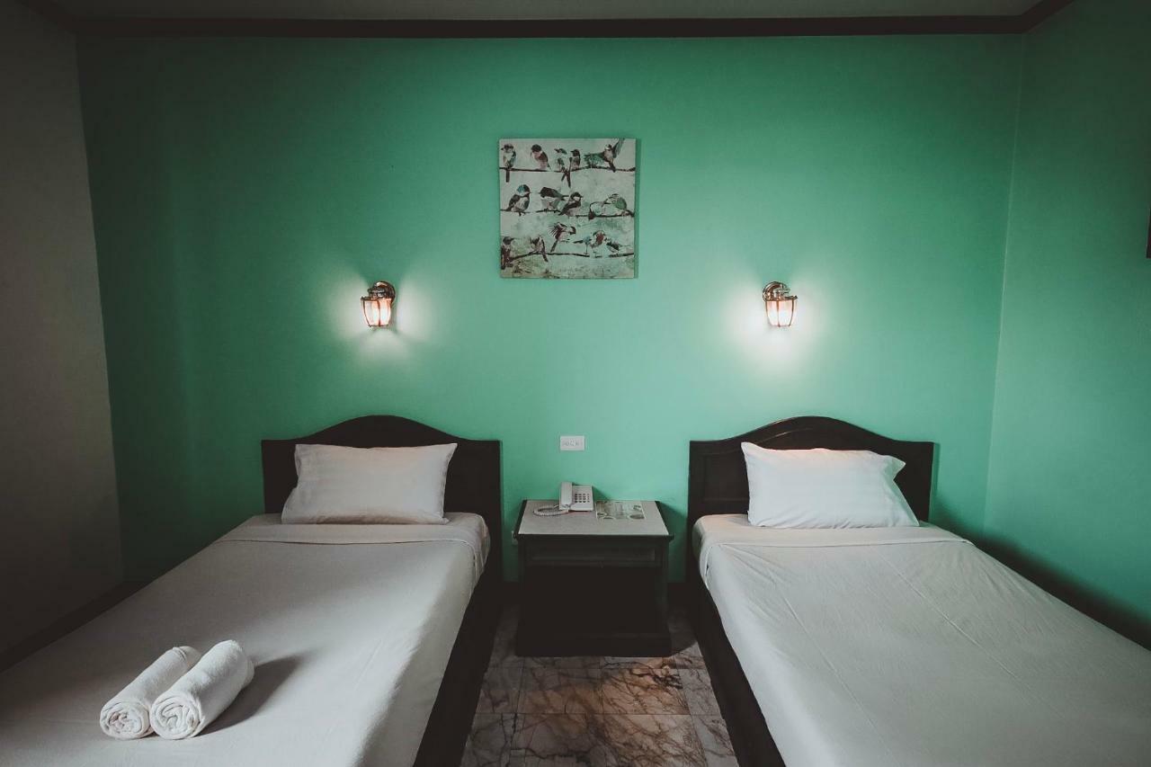 Ava Hotel Пхитсанулок Экстерьер фото
