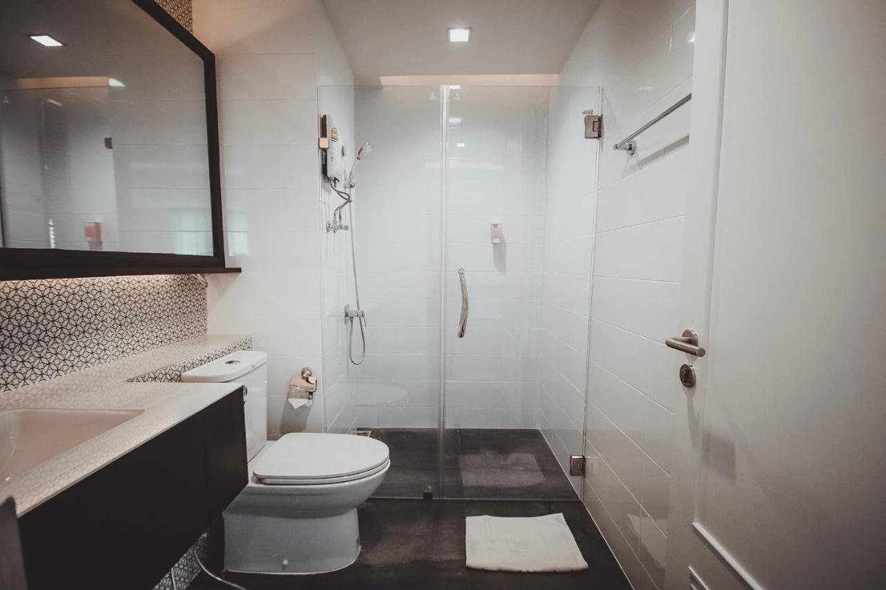 Ava Hotel Пхитсанулок Экстерьер фото